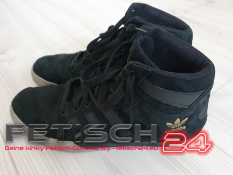 Adidas Wildleder Hi-Tops